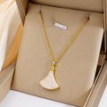Jewelry wholesale Hot Sale Shell Letter Oval Beads Necklace for Women