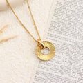 Jewelry wholesale Explosive Vintage Pearl Stone Heart Pendant Necklace