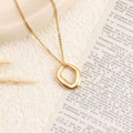 Jewelry wholesale Explosive Vintage Pearl Stone Heart Pendant Necklace